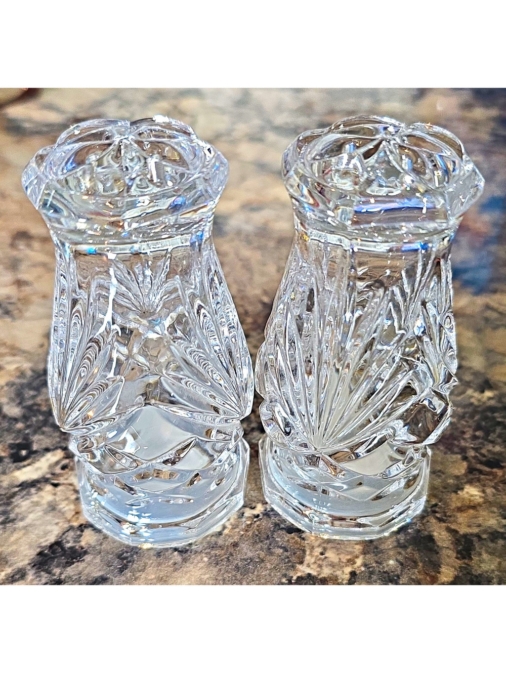 Noritake Hampton Hall Cut Crystal Salt and Pepper Shakers Set with Stoppers 4"